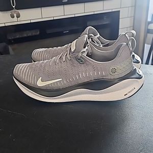Nike react infinity run 4